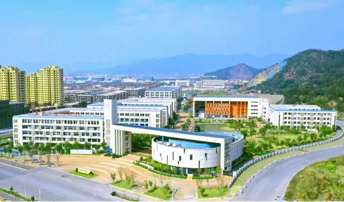 2025年北京师范大学台州附属高级中学拔尖创新人才培养特色招生和特长生招生方案_https://www.50712.com_各地政策_第1张